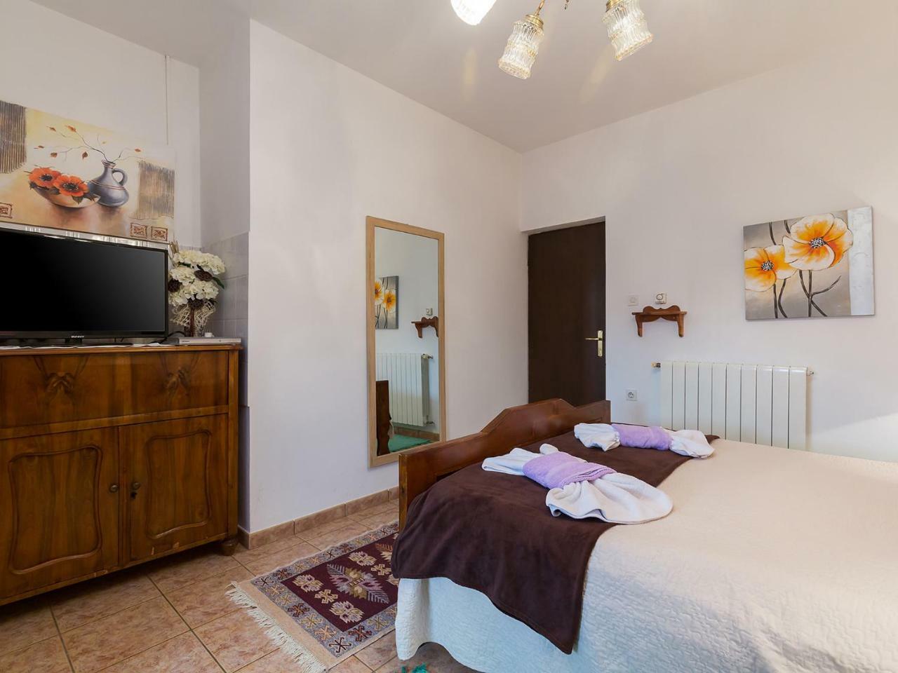 Apartments Vesna Funtana Ruang foto