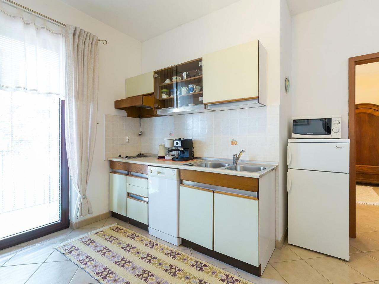 Apartments Vesna Funtana Bagian luar foto