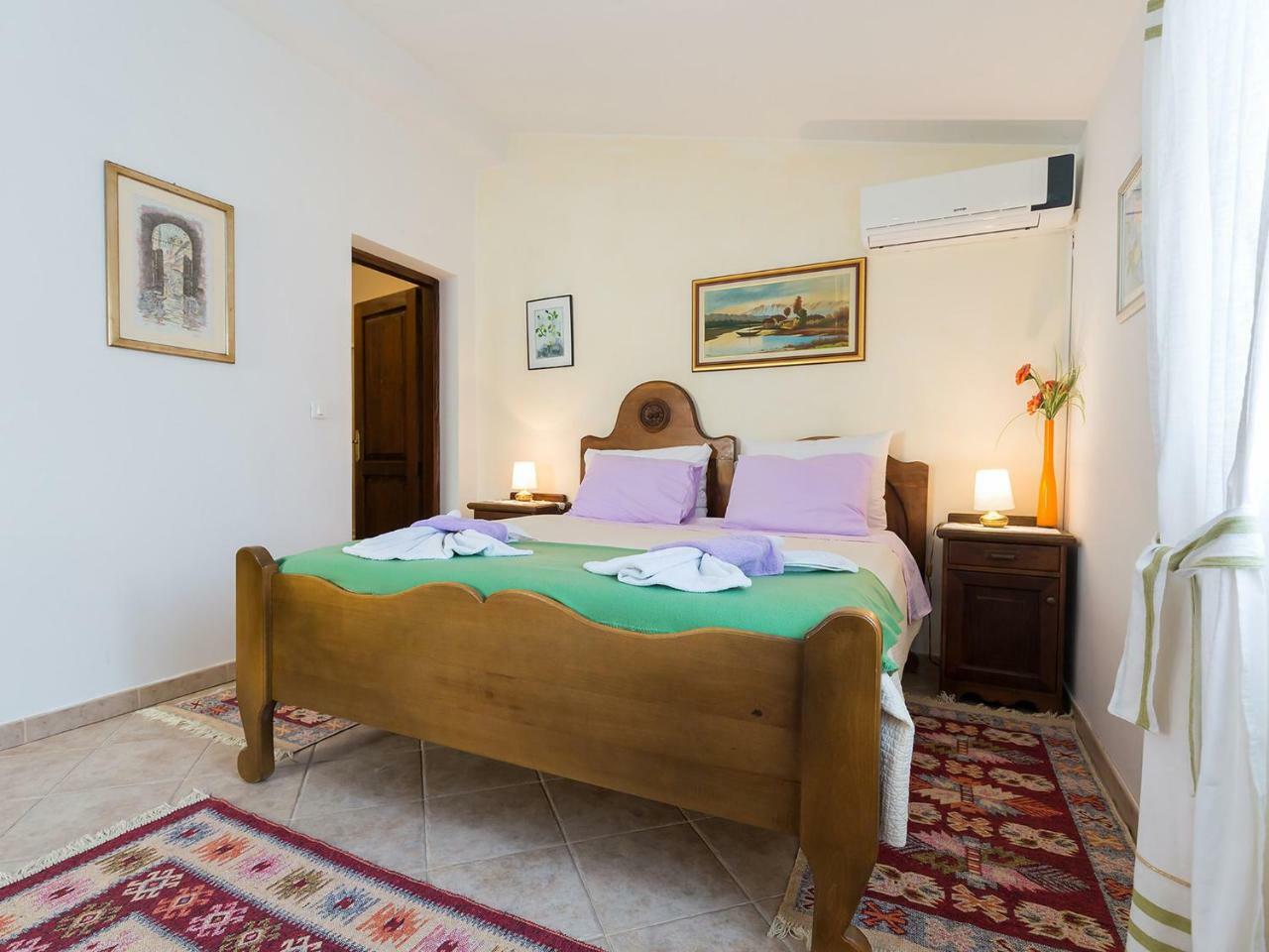 Apartments Vesna Funtana Bagian luar foto