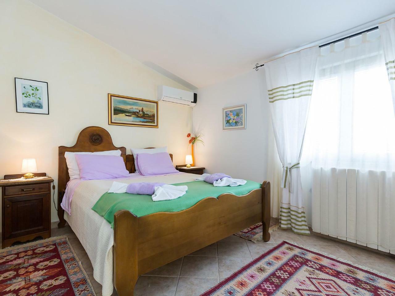 Apartments Vesna Funtana Bagian luar foto