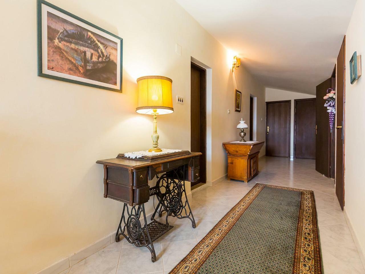 Apartments Vesna Funtana Bagian luar foto