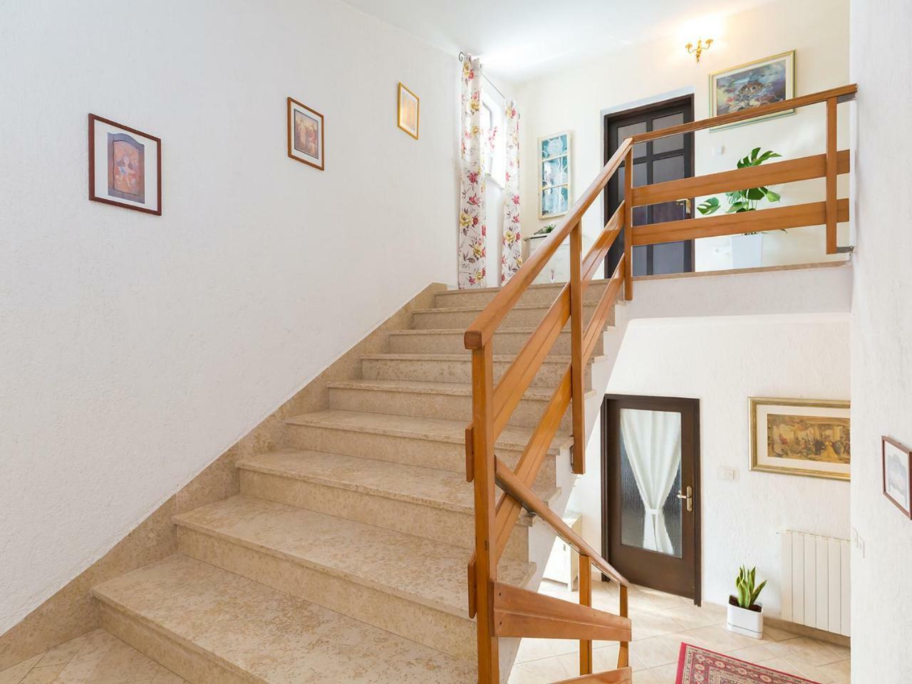 Apartments Vesna Funtana Bagian luar foto